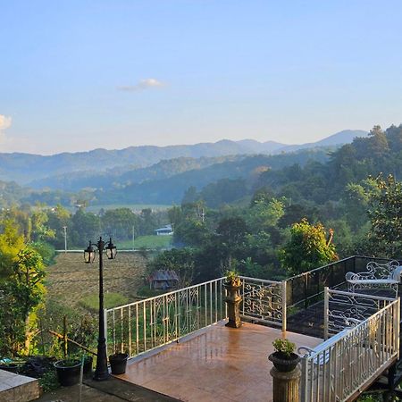 Balmy Hideout Cafe & Homestay Ban Huai Kaeo Exterior photo
