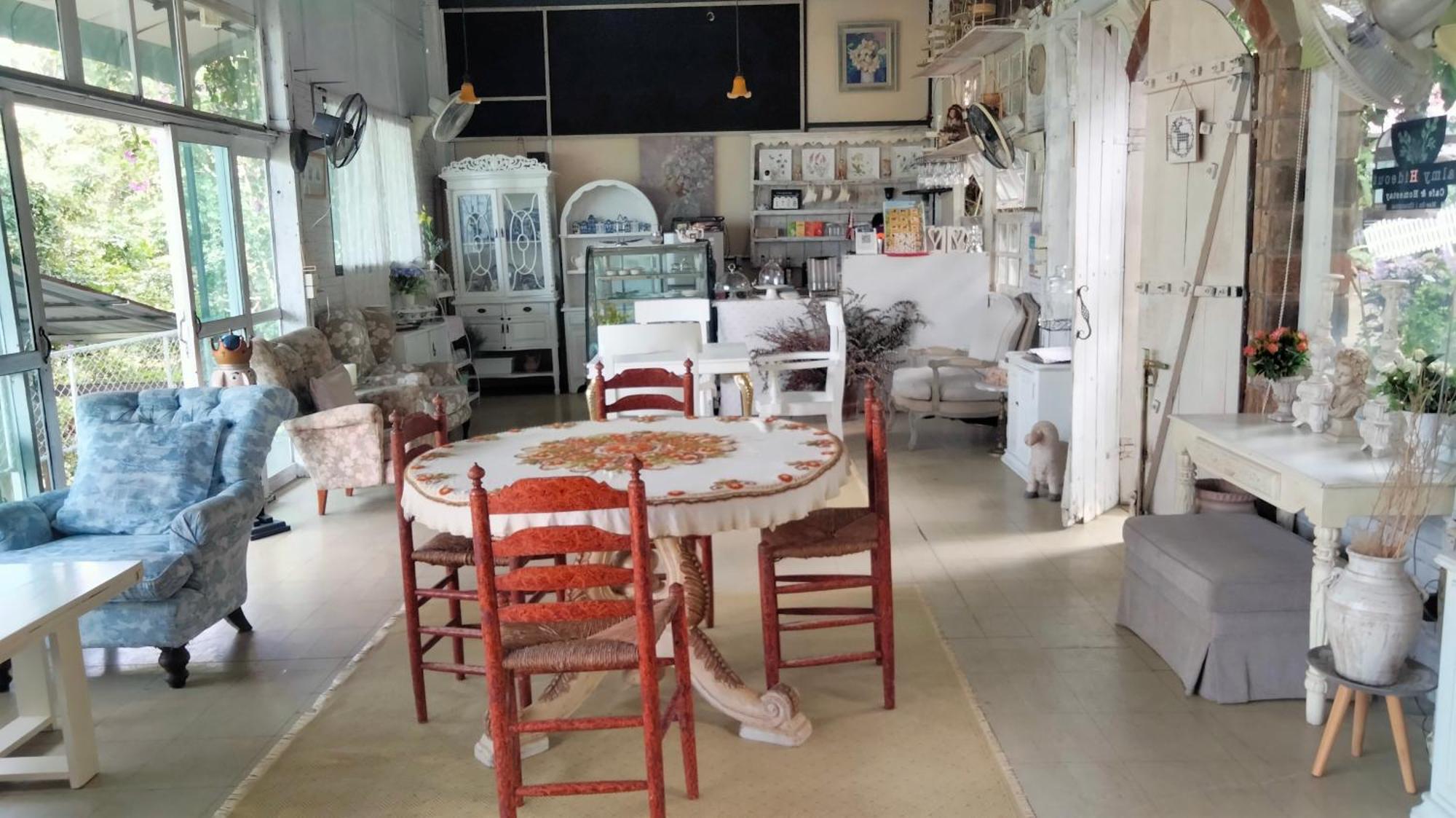 Balmy Hideout Cafe & Homestay Ban Huai Kaeo Exterior photo